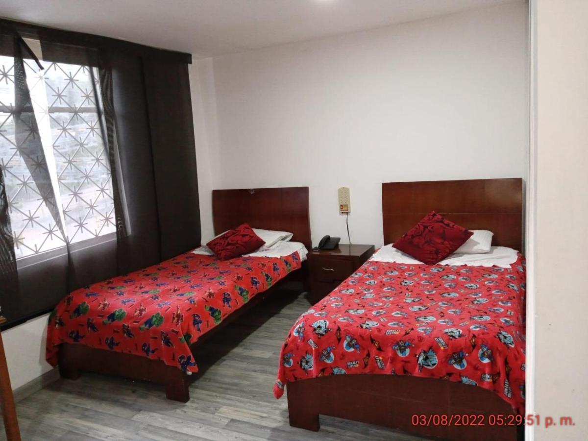 Hotel Comic City Bogotá Esterno foto
