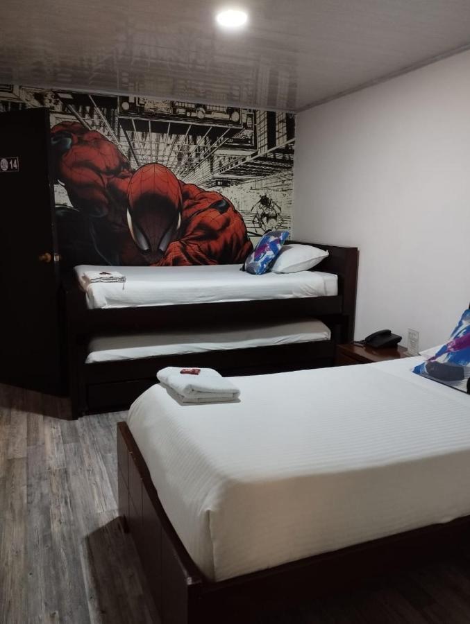 Hotel Comic City Bogotá Esterno foto