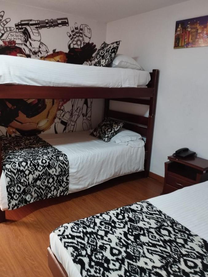 Hotel Comic City Bogotá Esterno foto