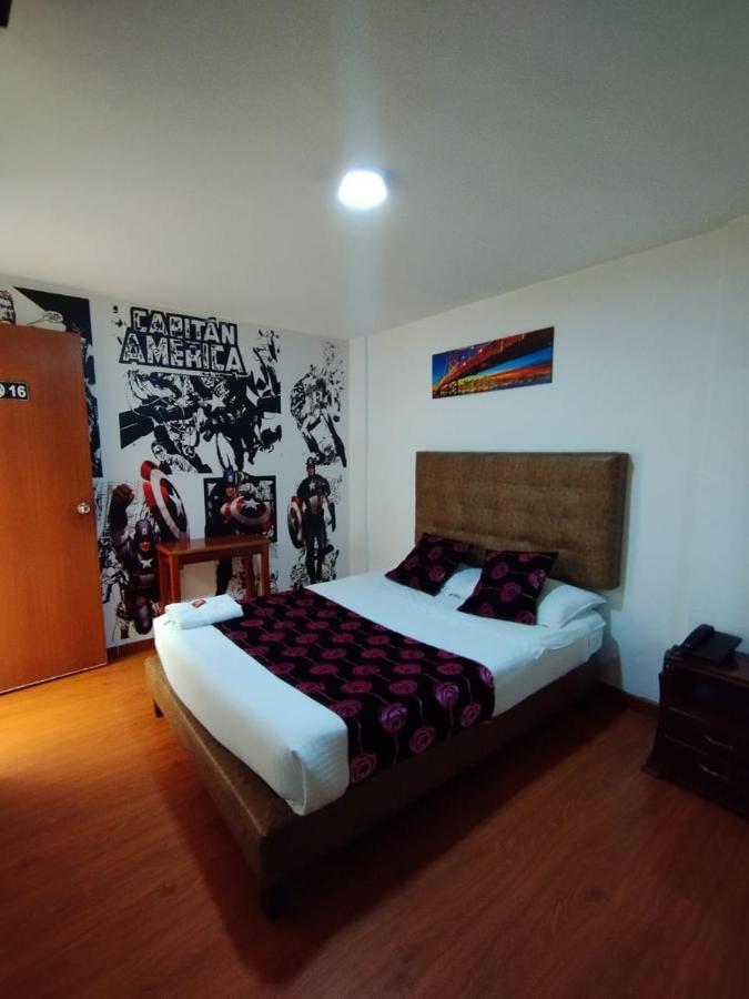 Hotel Comic City Bogotá Esterno foto