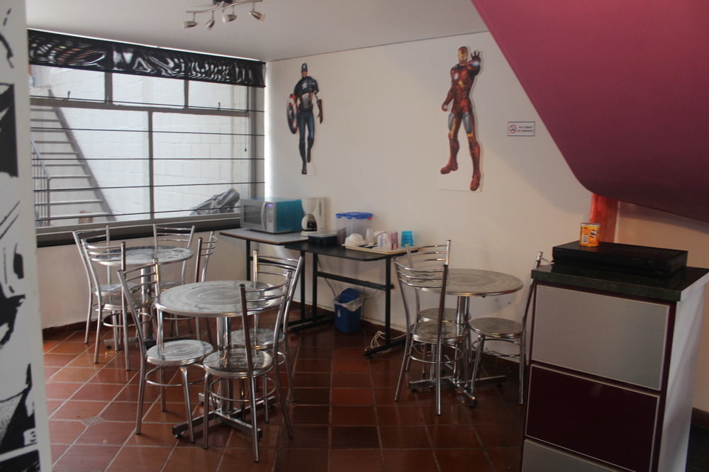 Hotel Comic City Bogotá Esterno foto
